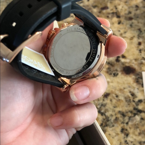 COPY - Michael Kors Rose Gold Watch - Picture 3 of 4